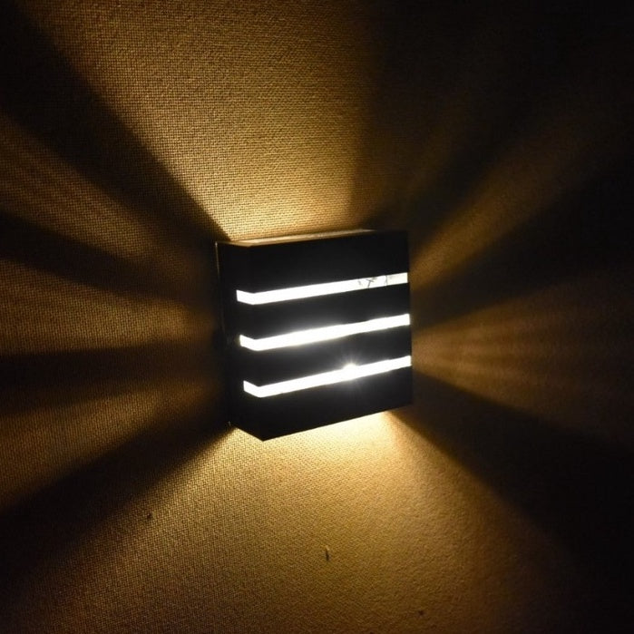 arandela externa,
arandela de parede externa,
arandela externa de parede,
luminária de parede externa,
arandela solar externa,
luminaria externa parede,
arandela area externa,
arandelas externas para muro,